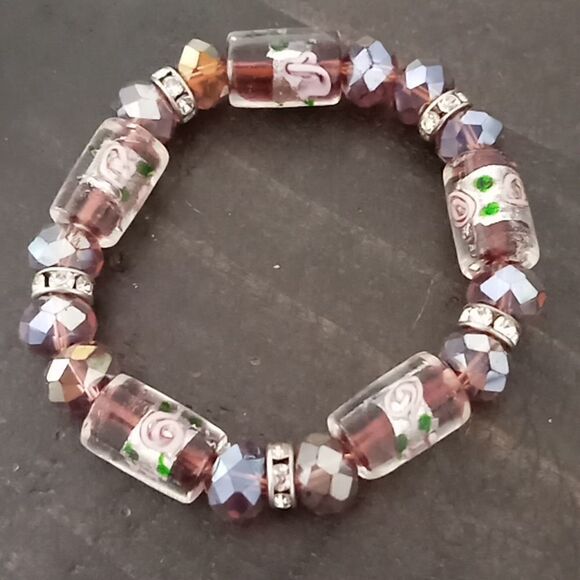 Purple floral bracelet   - Picture 1 of 3